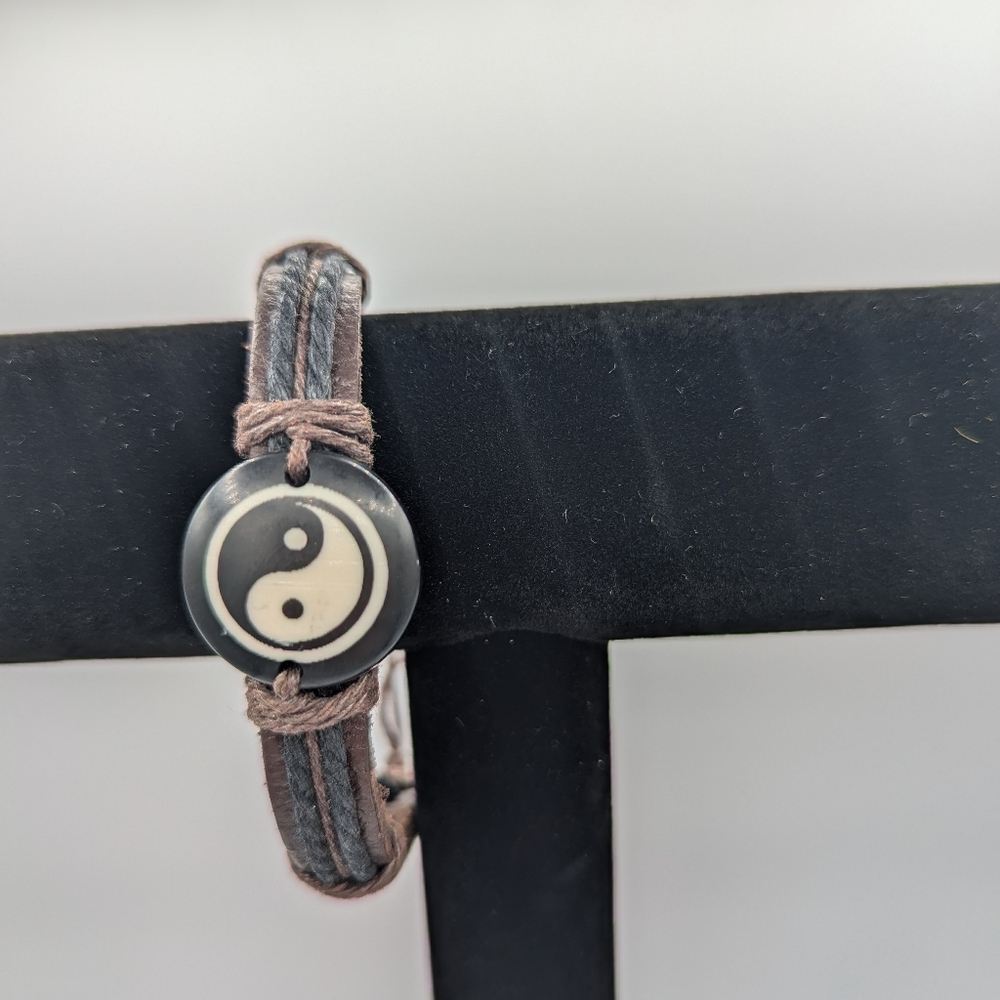 Yin yang bracelet